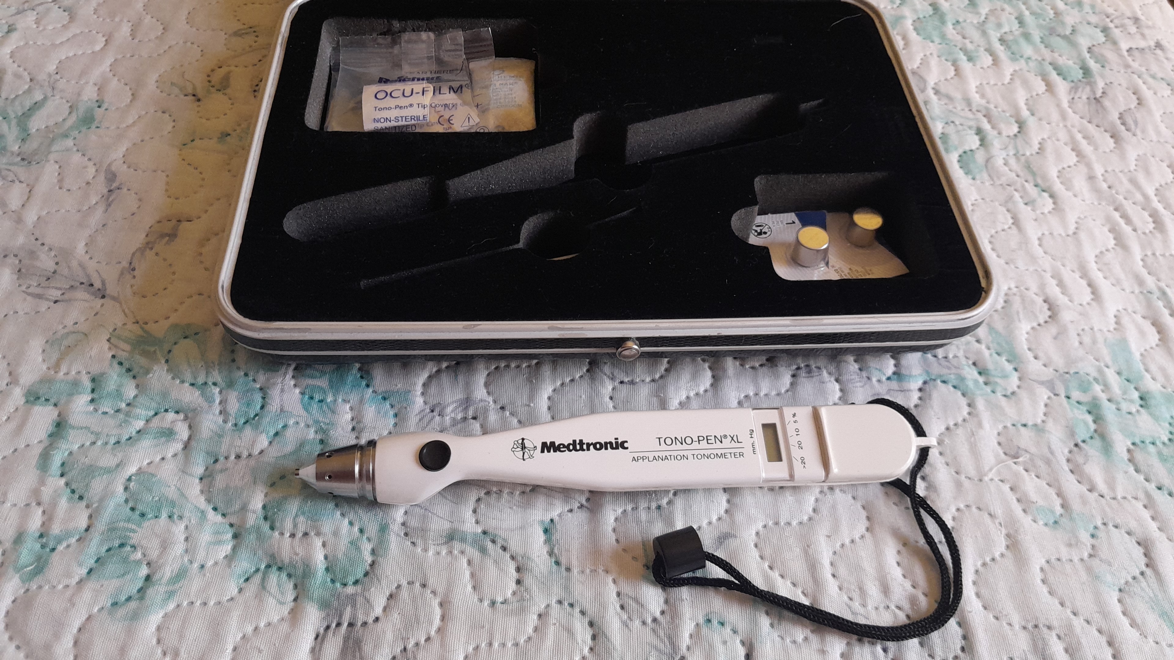 TONÔMETRO PORTÁTIL DE APLANAÇÃO TONO-PEN XL MEDTRONIC